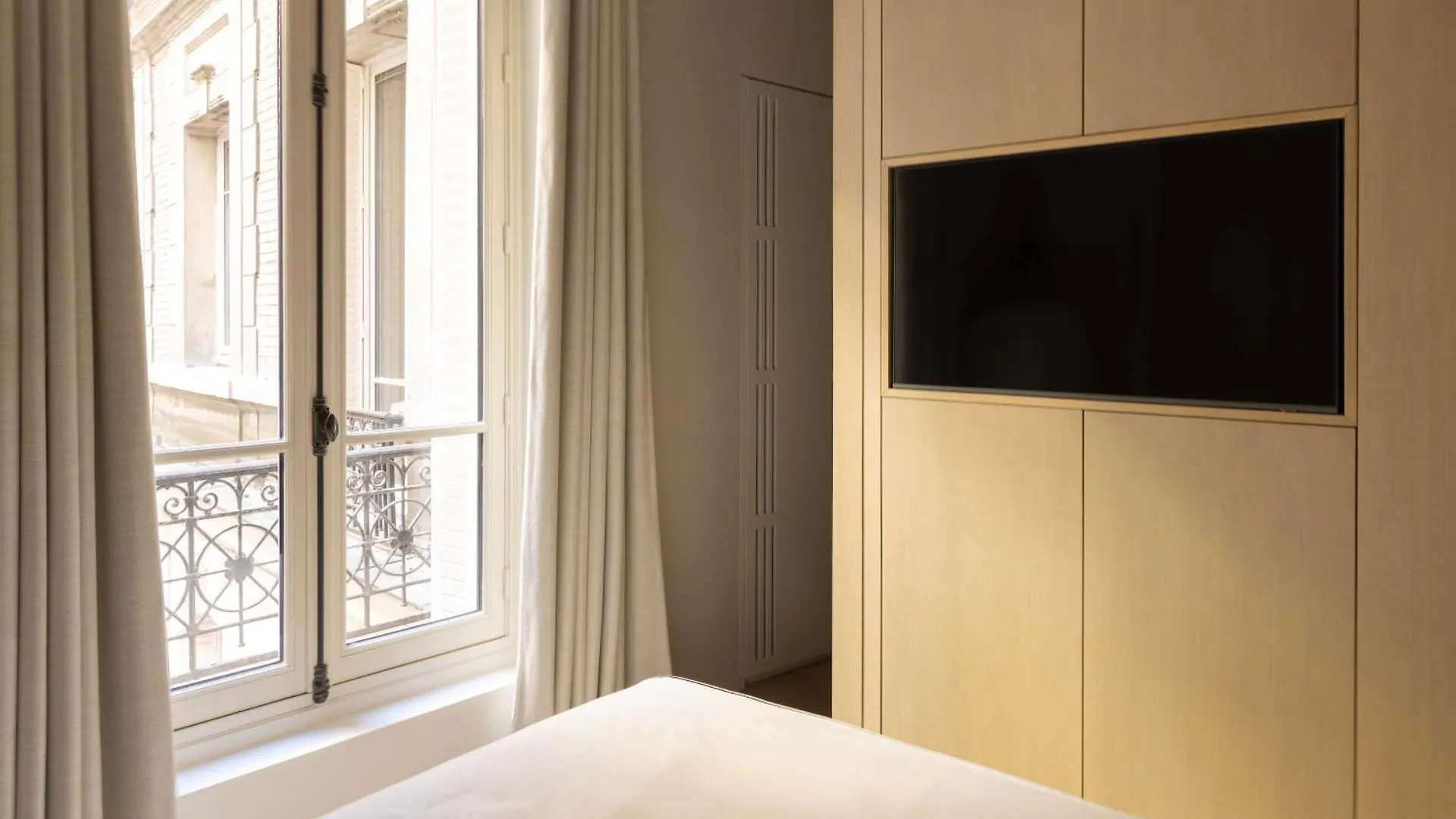 Daire Luxurious Residence Madeleine - Saint Honore Paris Fransa