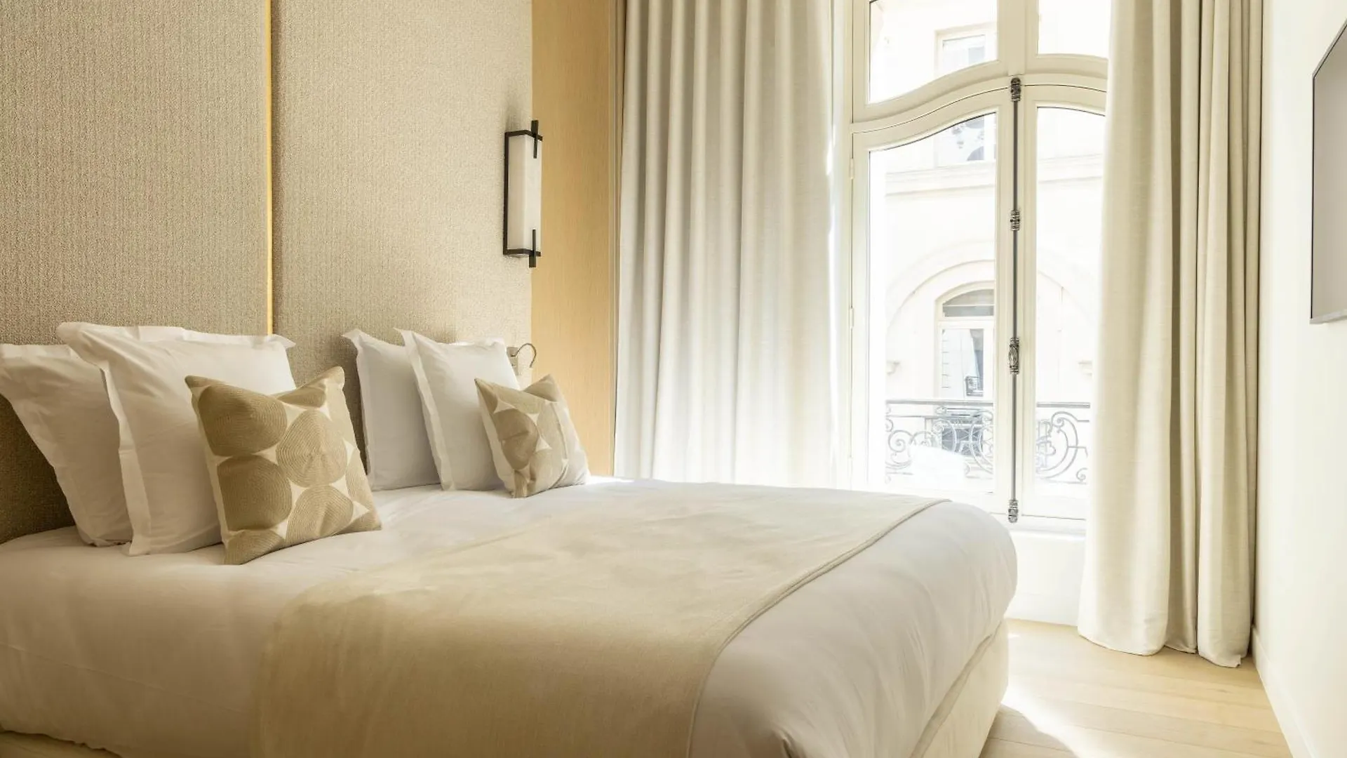 Daire Luxurious Residence Madeleine - Saint Honore Paris